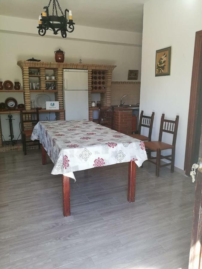 Gasthaus Casa El Pino Cortes de la Frontera Exterior foto